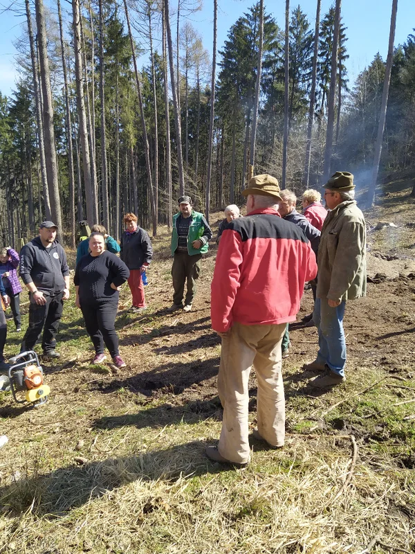 2021 - Duben - Práce v lese - 2